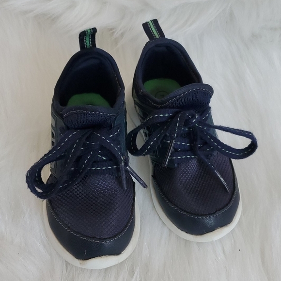 Cat & Jack Toddler Boy Sneakers - Picture 2 of 5